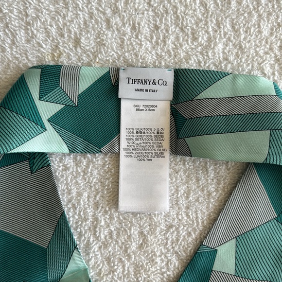 Tiffany & Co. Giant T Ribbon Scarf in Tiffany Blue - Picture 9 of 17